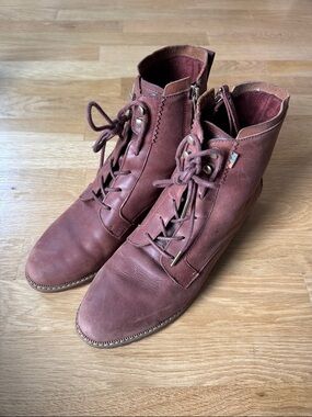Toms Women's Lace-Up Leather Ankle Boots in Burgundy